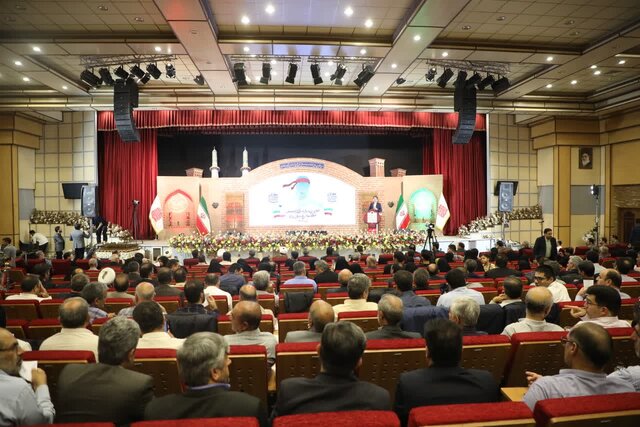 حسین یکتا: امروز شاهد به ثمر نشستن خون شهدا هستیم