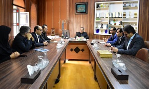 اجرای طرح گسترش سواد آبی با محوریت کتاب انسان و محیط زیست در یزد