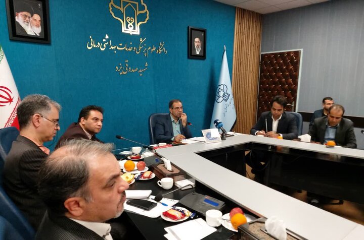 بستری ۱۹۲مجروح بر اثر تجاوز دشمن در یزد/ بهره‌برداری از ۲۴ طرح حوزه سلامت استان در سال جاری
