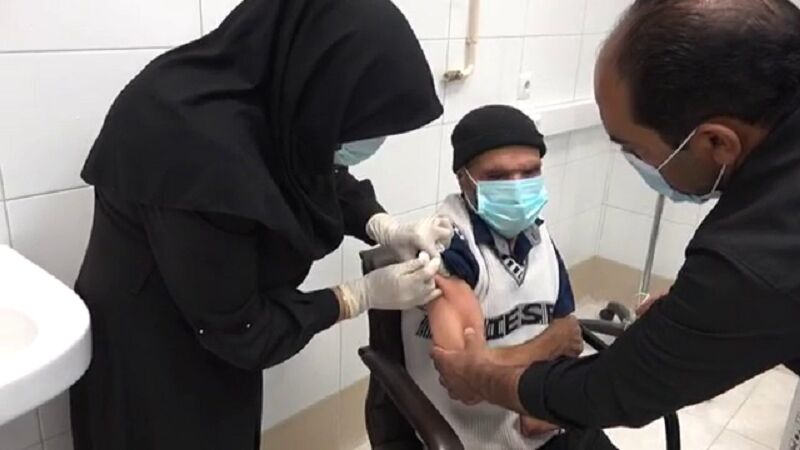 واکسیناسیون کرونا در مهریز بالاتر از میانگین کشوری