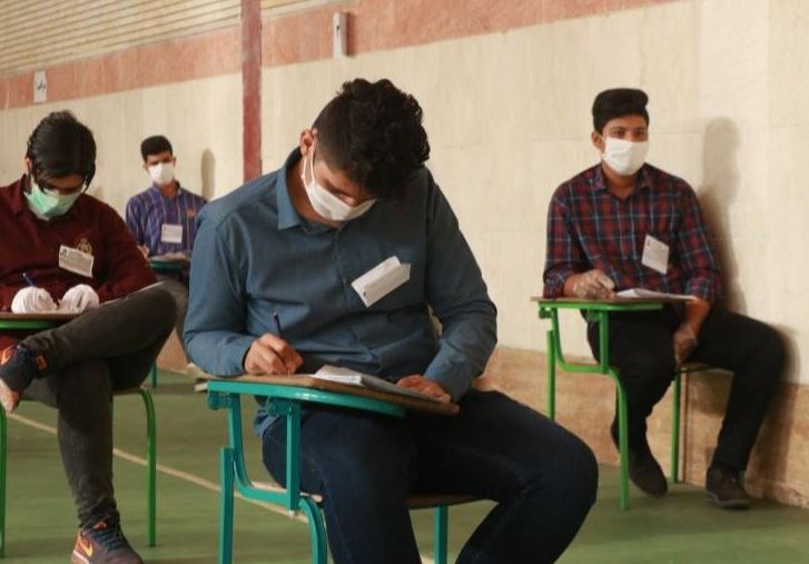 آزمون ورودی مدارس نمونه دولتی برگزار شد