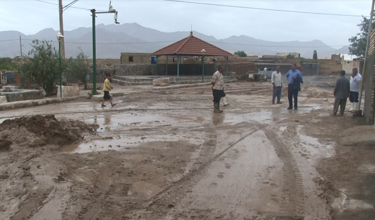 تخلیه کامل دو روستای سیل زده در میبد