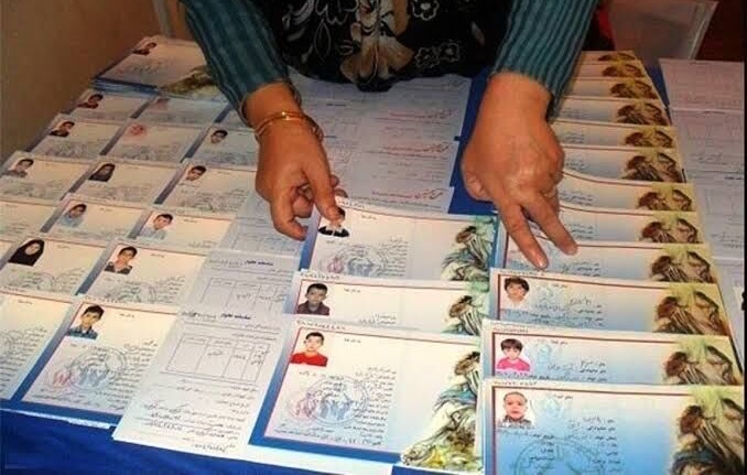 عزاداران حسینی در یزد دست ۵۰۰ یتیم را گرفتند