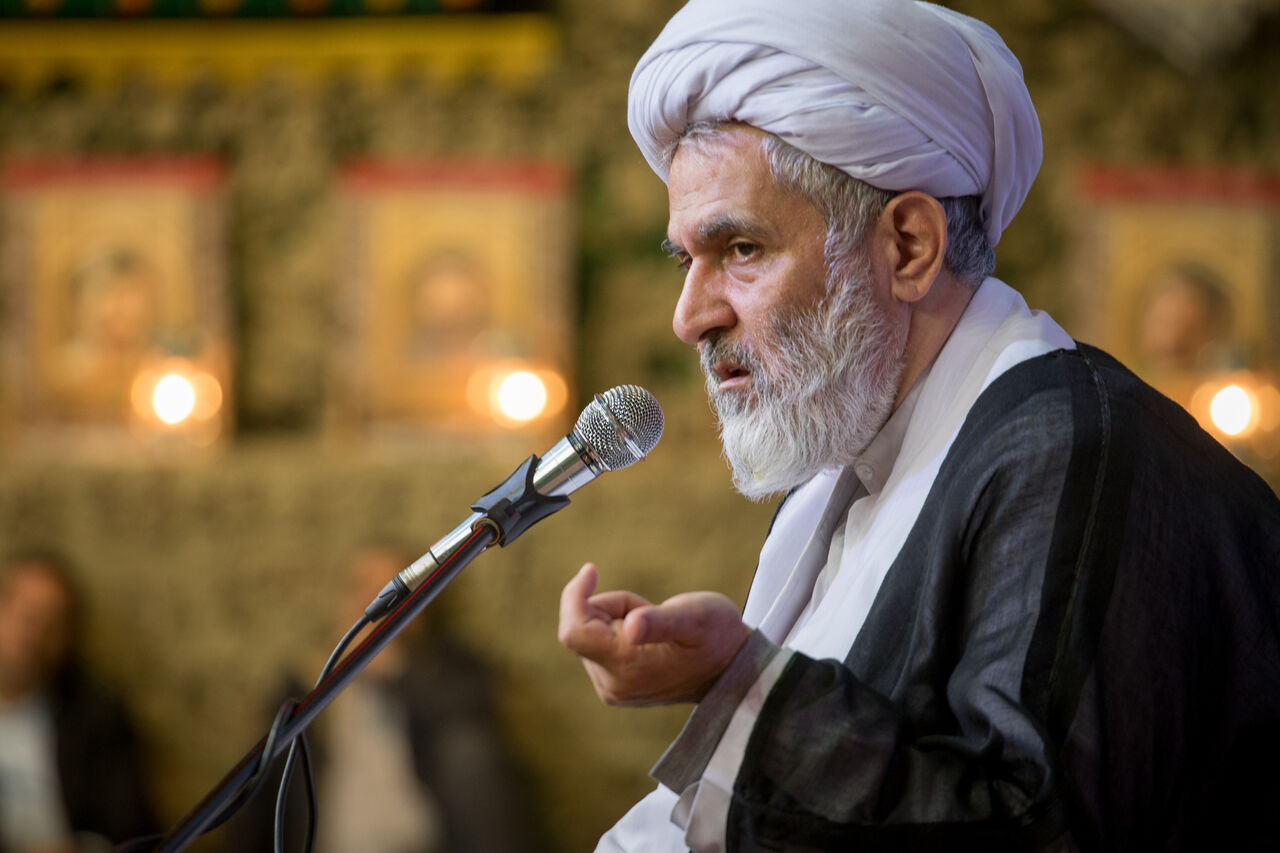 سردار سلیمانی پایه گذار مقاومت مستضعفان در جهان است