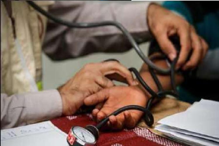 انجام ویزیت رایگان در کلینیک شهید رهنمون یزد انجام ویزیت رایگان در کلینیک شهید رهنمون یزد