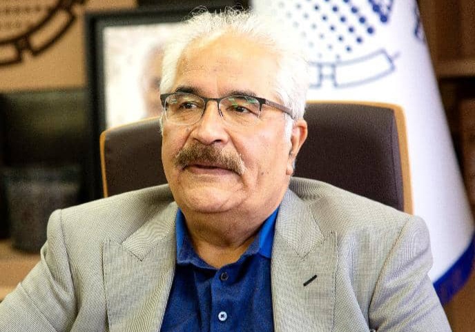وضع عوارض صادرات فولاد مانع جدی توسعه طرح های اين صنعت است