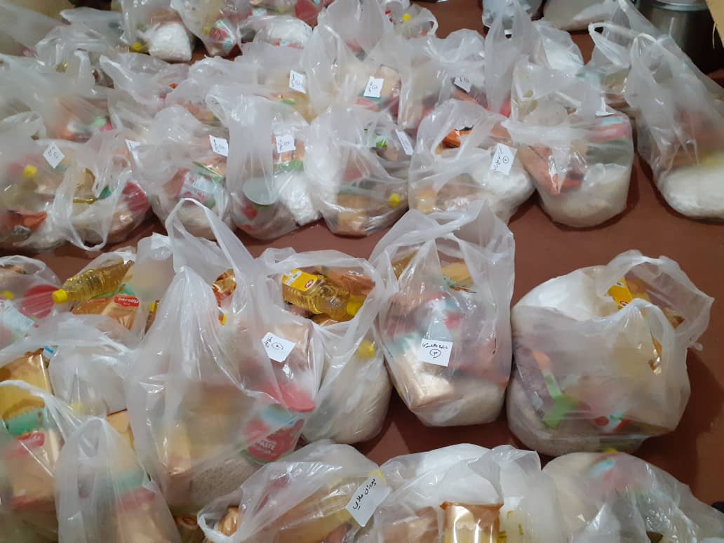 توزیع ۴۰۰ بسته مواد غذایی و اقلام بهداشتی در بین نیازمندان رفسنجان 