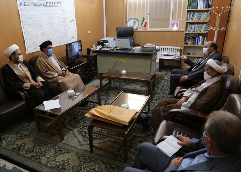 رئیس ستاد اقامه نماز یزد تلاش اداره کل دارایی استان را در ترویج فرهنگ نماز ستود