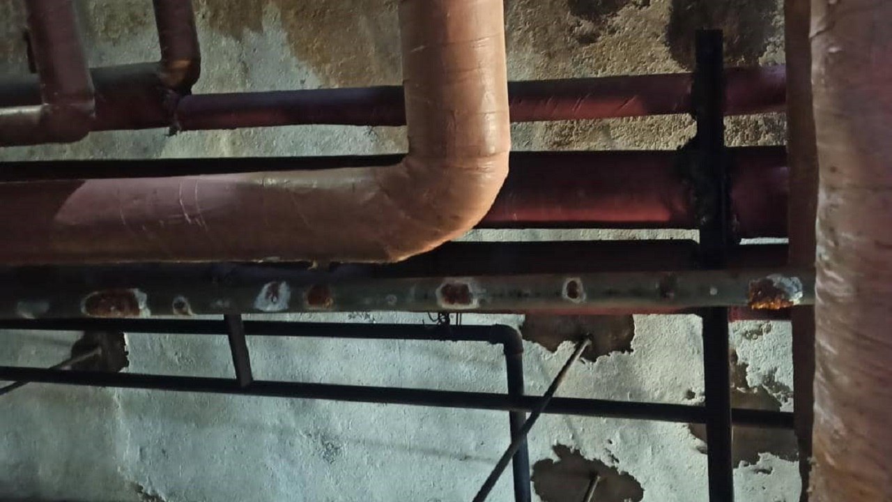 بیمارانی که شب را با سرما در بیمارستان سپری کردند