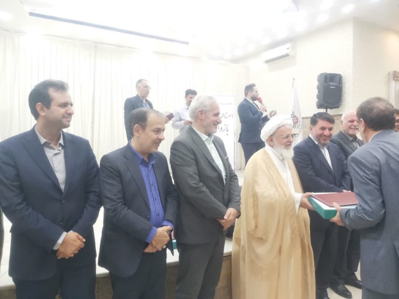اصناف، پیشران مهم در بسط و توسعه اقتصادی استان یزد/ 58 هزار و 522 واحد صنفی با اشتغال بالغ بر 146000 نفردر استان یزد