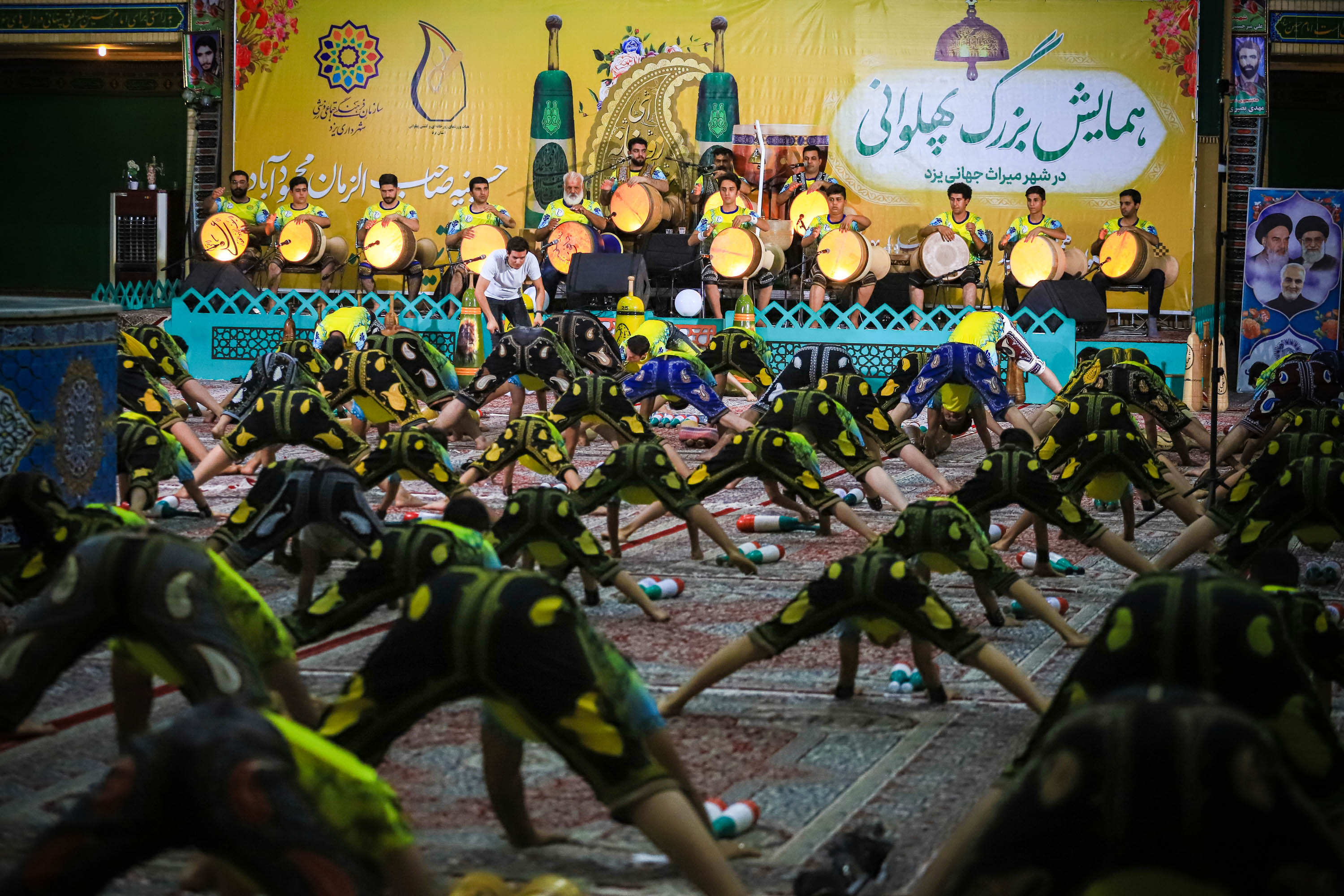 با حضور پهلوانان برجسته، گردهمایی ورزشکاران پهلوانی در شهر یزد