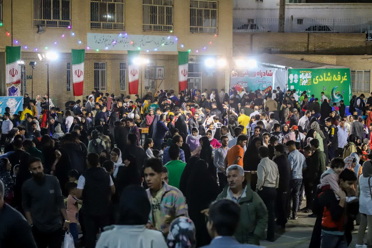 آمار رویایی شادراه نور؛ ۱۰۰هزار یزدی شادی کردند!