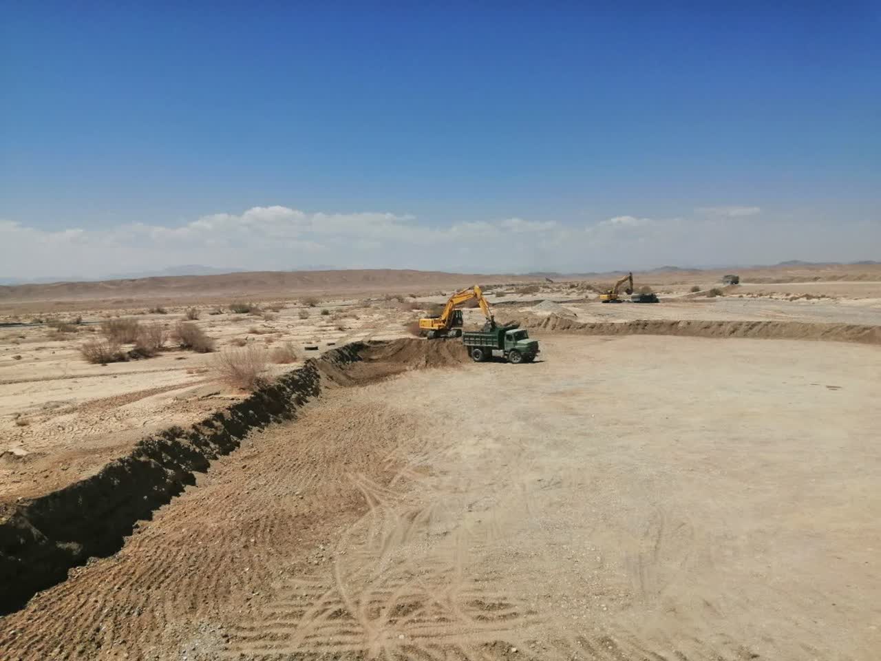 لایروبی و رسوب برداری ۲۸۰ هزار مترمکعب از بندهای تغذیه مصنوعی استان با هدف مدیریت سیلاب