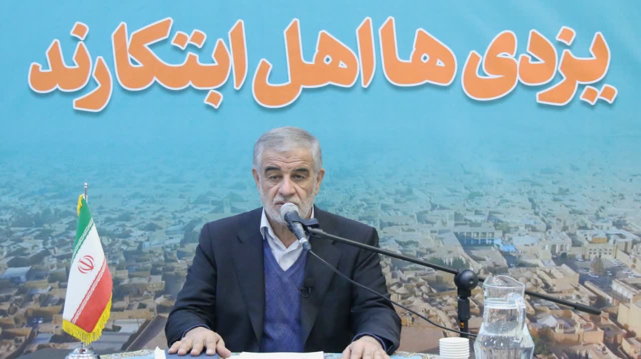 بهترین راه برای حمایت از کارگران، اصلاح «قانون کار» است/ پیگیر لغو مصوبه «افزایش سن بازنشستگی» در مجلس آینده