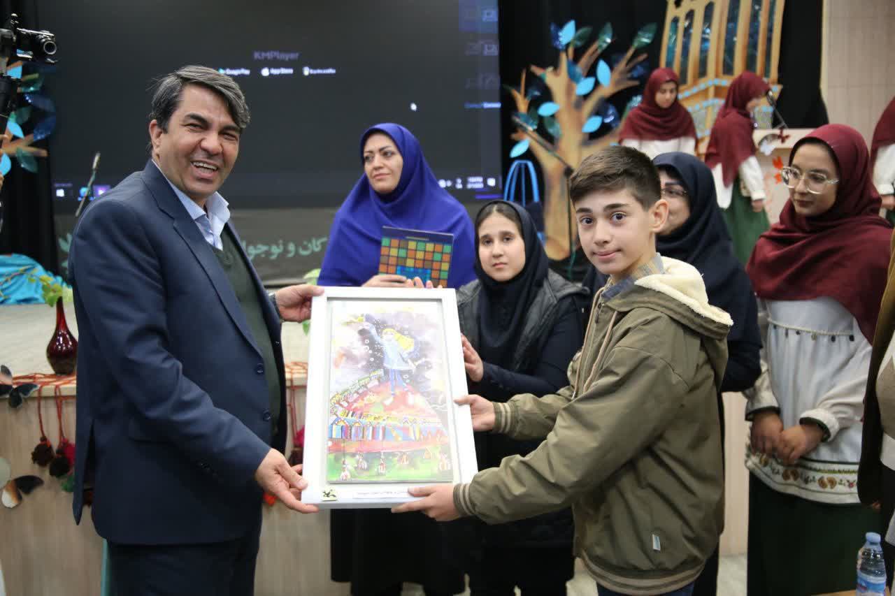 پاسخ استاندار کرمان به دعوت نوجوانان عضو کانون پرورش فکری