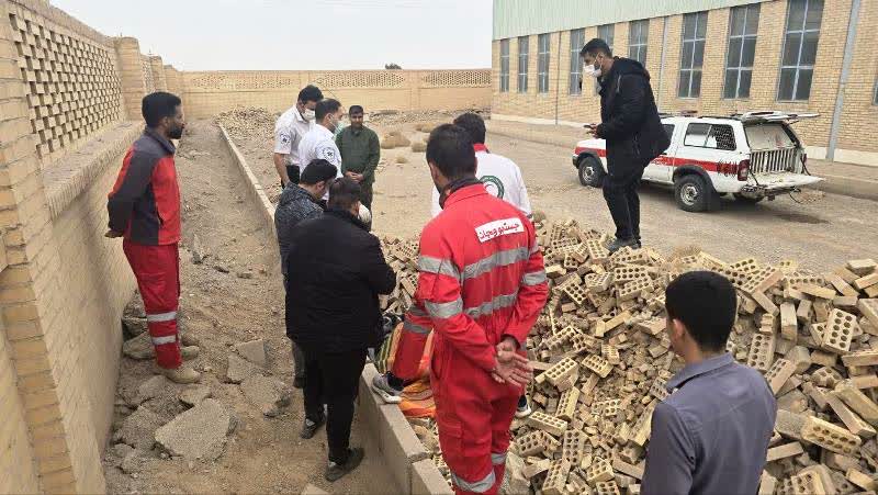 نجات موفق فرد مفقودی در حاجیآباد اشکذر با تلاش تیمهای امدادی نجات موفق فرد مفقودی در حاجیآباد اشکذر با تلاش تیمهای امدادی