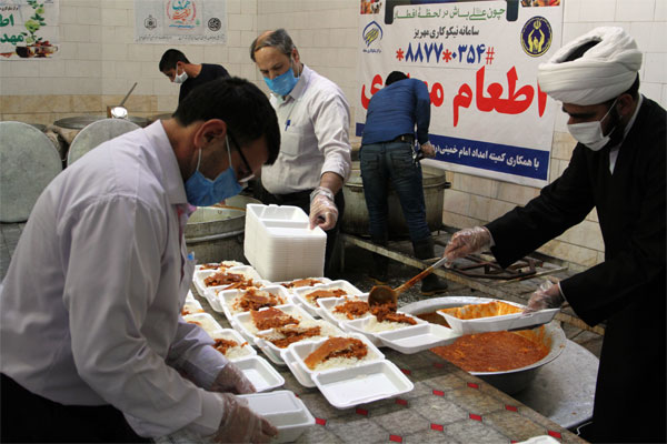 کمیته امداد 90 هزار پرس غذای گرم در بین نیازمندان یزدی توزیع کرد