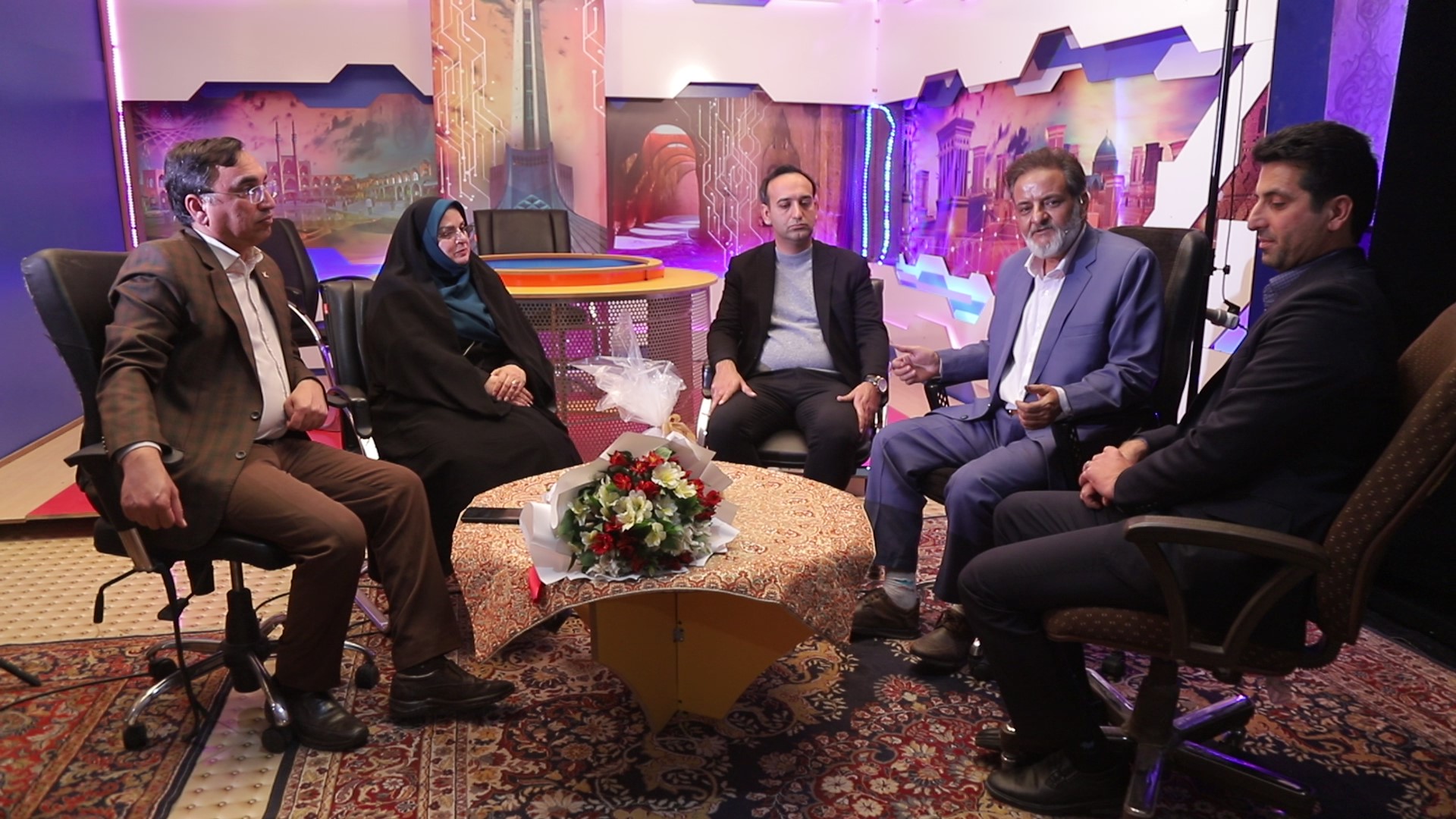 بازدید دبیر بیست و ششمین جشنواره بین‌المللی قصه‌گویی از پایگاه خبری یزدفردا