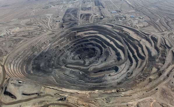 چادرملو در هشت ماه از رکورد فروش کل سال قبل عبور کرد چادرملو در هشت ماه از رکورد فروش کل سال قبل عبور کرد