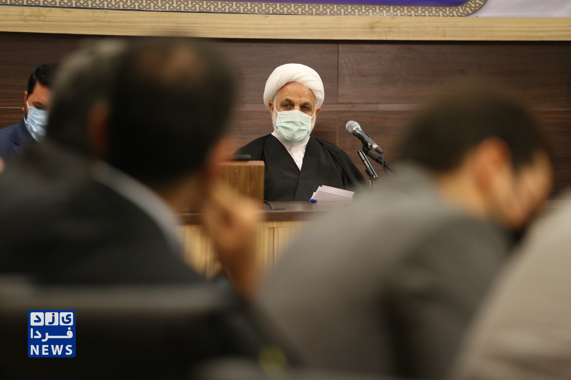 نشست رئیس قوه قضائيه با فعالین صنعت و کارآفرینان یزدی