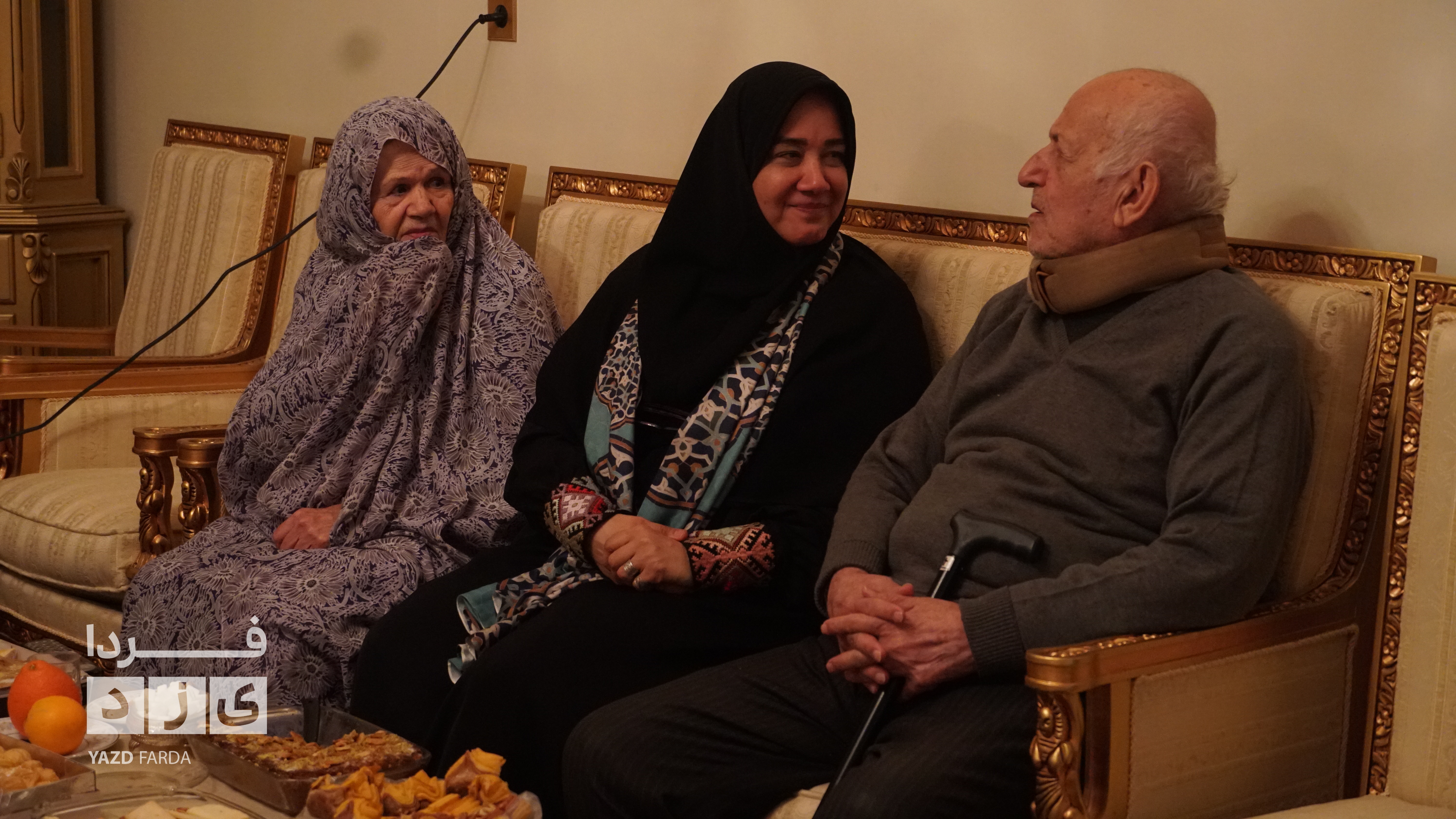 دیدار معاون صنایع‌دستی کشور با دو تن از پیشکسوتان صنایع‌دستی استان یزد