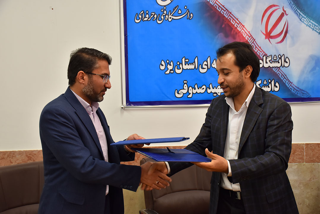 فراهم نمودن بستر کارآفرینی و مشاغل خانگی برای فارغ التحصیلان دانشگاهی بیکار/جامعه امروز به تکنسین و افراد ماهر نیاز دارد