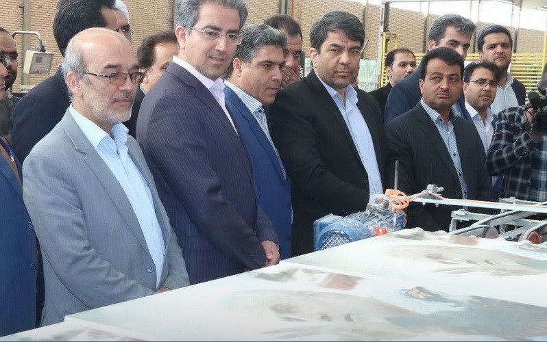 افتتاح یک واحد کاشی در مهریز
