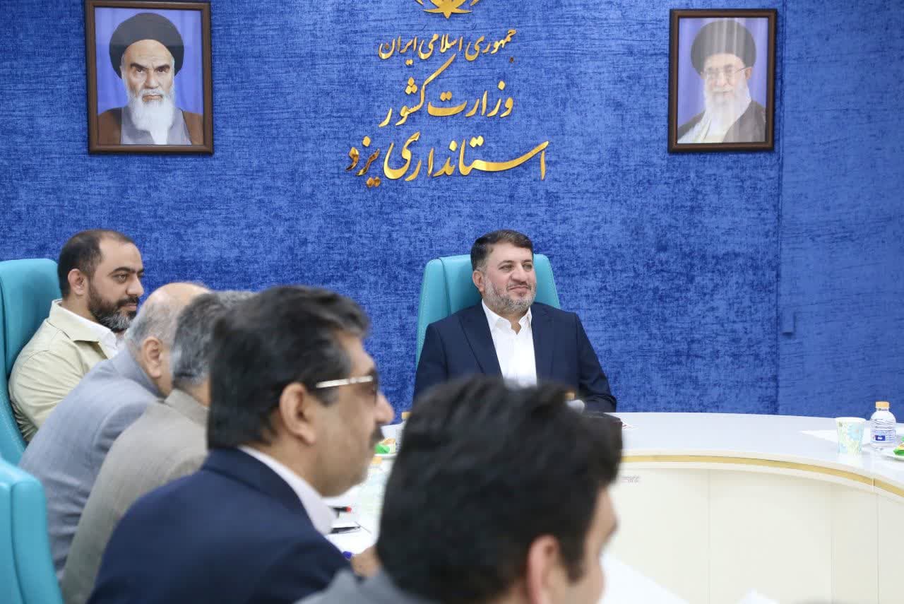 تکریم مقام معلم به یک فرهنگ و خیز‌ش عمومی تبدیل شود