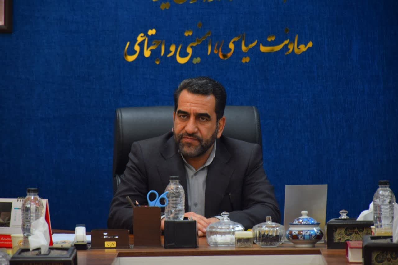 با مخلین نظم عمومی و تهدید کنندگان بازاریان به شدت برخورد می شود/ اصناف استان پای کار نظام