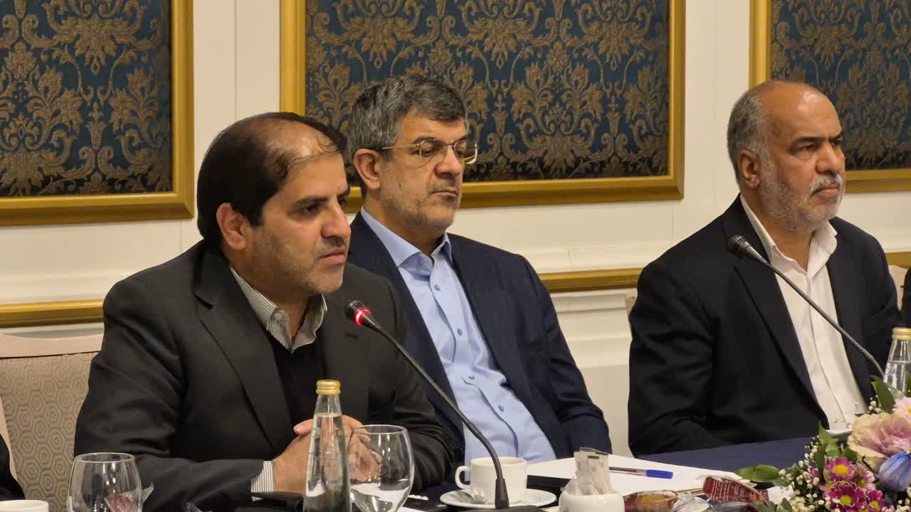 هیچ نقطهای از استان یزد از قطار توسعه جا نمیماند هیچ نقطهای از استان یزد از قطار توسعه جا نمیماند