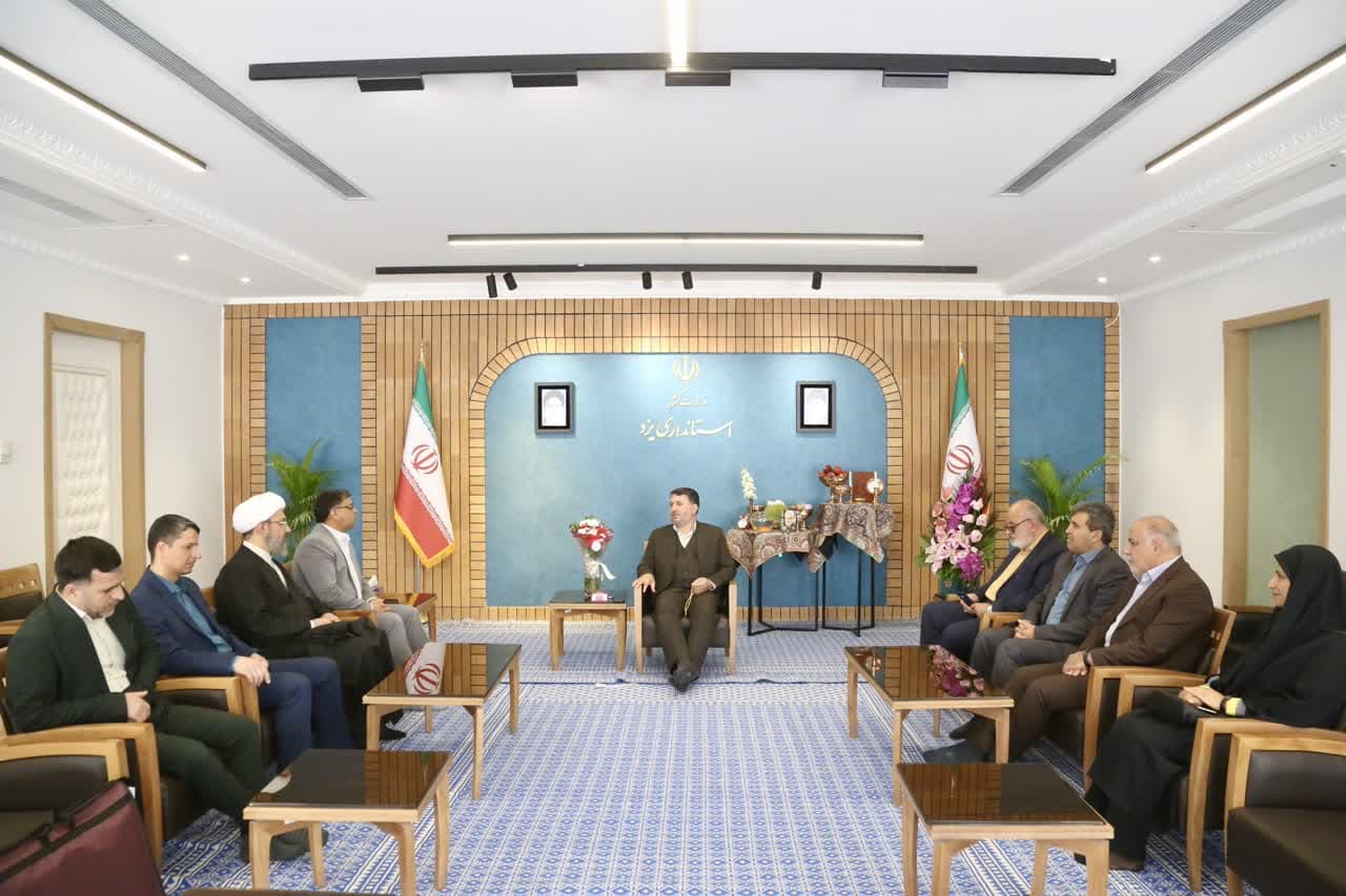تاکید استاندار یزد بر رشد همسوی علم و فرهنگ در دانشگاه/تنوع بخشی به فعالیت های دانشجویی با رویکرد توانمندسازی اجتماعی