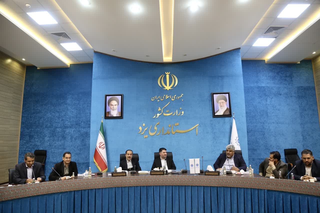 کارآفرینان با مشارکت اتاق بازرگانی مشارکت فعالانه مردم در اقتصاد را زمینه سازی کنند/ ضرورت اتصال اتاق بازرگانی با دانشگاه و مجموعه های علمی