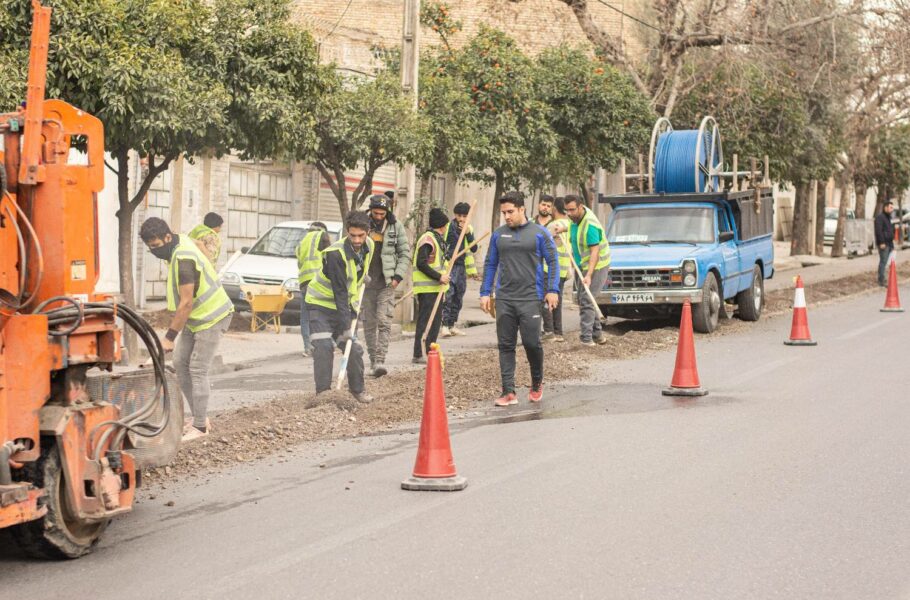 توضیح «های‌وب» درباره نحوه اجرای پروژه فیبر نوری در کرمان