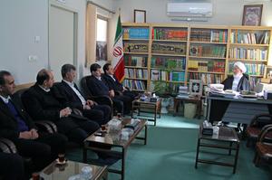 دیدار مدیران هواپیمایی هما در یزد با نماینده ولی فقیه در استان