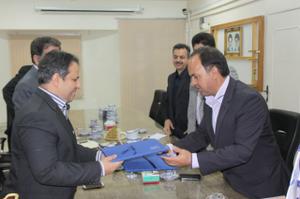 عقد تفاهم نامه همکاری دانشگاه آزاد اسلامی یزد و سازمان جهاد دانشگاهی استان یزد 