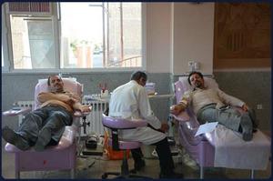 کارمندان اداره  كل ميراث فرهنگي،‌ صنايع دستي و گردشگري يزد خون اهدا كردند