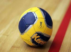 پیگیری مسابقات فوتسال جام جوان در یزد