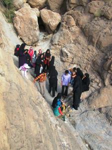 حضور ۵۰ نفر از بانوان بخش مرکزی دریک اردوی به یادمانی 