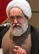 امام جمعه موقت یزد: عده ای که امروز به تیم مذاکره کننده هرحرفی می زنند ، دیروز در مقابل غارت بیت المال خفقان گرفته بودند/فکر می کنم اگر امیرالمومنین الان حاضر بود، می گفتند تو ضد انقلابی!