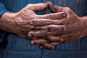 حقوق دستکم 7000 کارگر شاغل در بخشهای تولیدی، معدنی و خدماتی شهرستان طبس با تأخیر پرداخت میشود