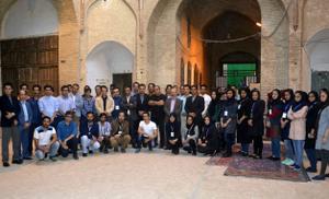  افتتاح نمایشگاه آثار برگزیده جشنواره بین المللی فجر در یزد 