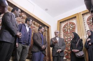 بازدید مدیرکل فرهنگ و ارشاد اسلامی یزدازآثار بی نظیر اخوان کفاش 