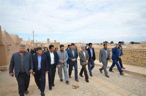 معاون امور روستایی و دهیاران استان گلستان از میبد بازدید کردند