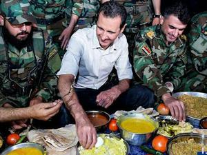 تصاویر بشار اسد در میان جنگجویان سوریه