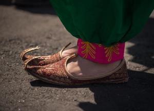 لباس دختر افغان سوژۀ عکاسان المپیک + تصاویر