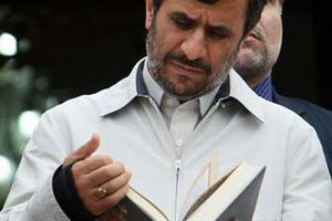 ماجرای احمدی نژاد تمام شد؟/آقا حرف درگوشی با کسی ندارد 