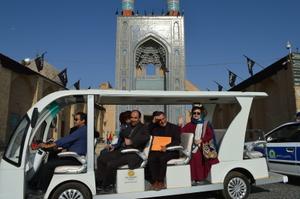 آغاز بکار اولین خودرو برقی گردشگری شهر یزد با حضور عظیمی زاده شهردار یزد+تصاویر