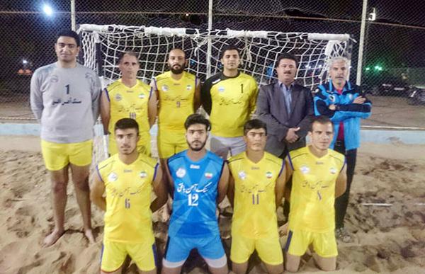 قهرمانی مسابقات هندبال ساحلی استان به تیم سنگ آهن بافق رسید