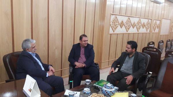 نشست مشترک سرپرست فرمانداری بافق با مدیرکل نوسازی مدارس استان یزد