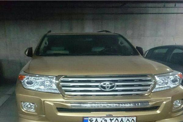 خاص‌ترین رنگ تویوتا لندکروز در ایران را ببینید